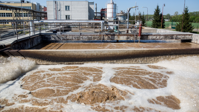 A biomonitoring study finds elevated levels of contaminants in wastewater with closer proximity to agricultural fields.